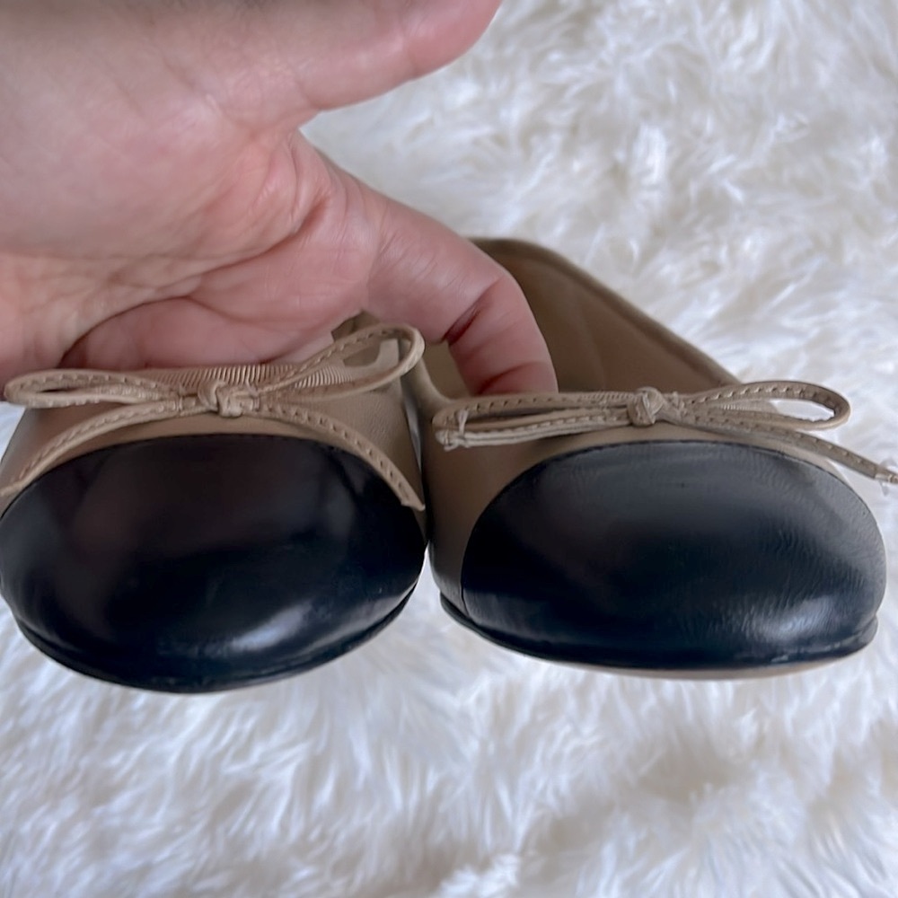 LAST CHANCE: Marc Fisher Two-Tone Beige and Black Ballet Flats - Picture 7 of 8